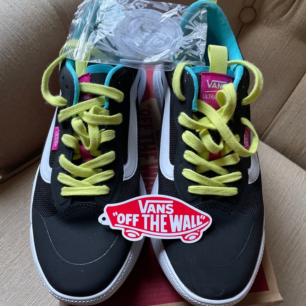Vans Ultrarange Exo Black/ Multi Wms 8.5 Men 7
